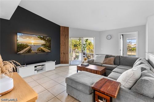 10-161 Santa Clara Dr, Naples, FL, 34104-5418 | Card Image