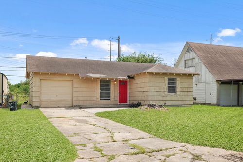 326 Brookview St, Channelview, TX, 77530-3212 | Card Image