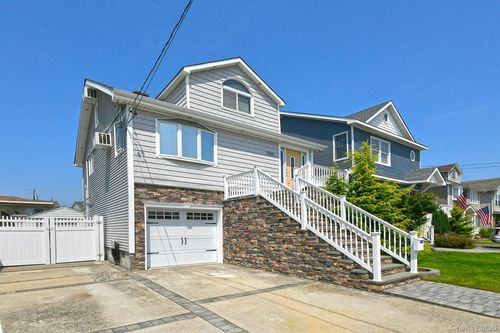 2455 Horace Ct, Bellmore, NY, 11710-4808 | Card Image