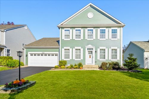 2385 Barnhart St, West Chicago, IL, 60185-6157 | Card Image