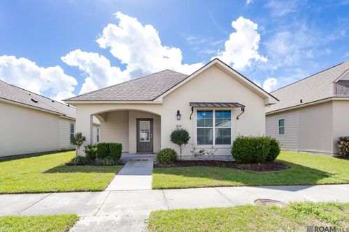 7648 W Pelican Lakes Ave, Baton Rouge, LA, 70820 | Card Image