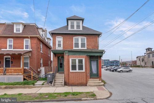 141 Washington Ave, DOWNINGTOWN, PA, 19335-2944 | Card Image