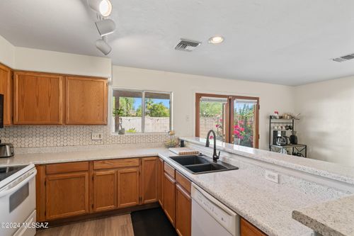 3444 N Applewood Drive, Tucson, AZ, 85712 | Card Image