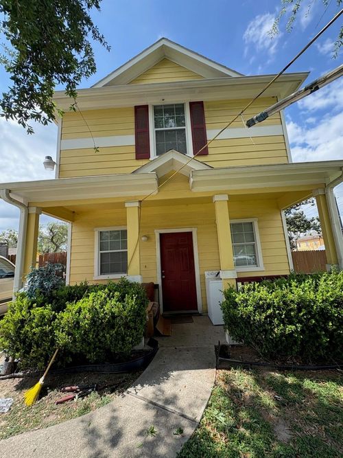 9335 Lomax St, Houston, TX, 77093-6729 | Card Image