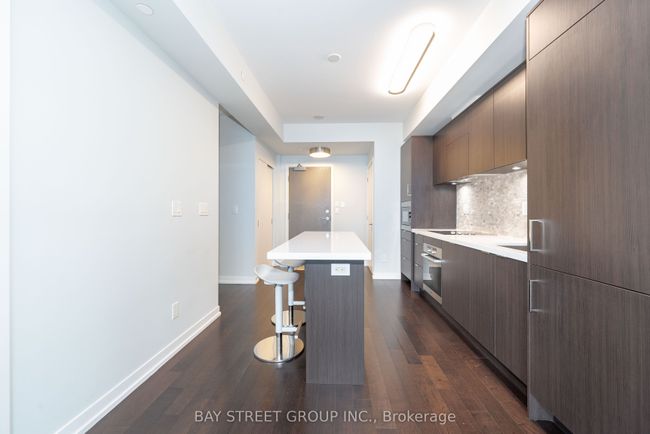 3212 - 21 Widmer St, Condo with 2 bedrooms, 1 bathrooms and null parking in Toronto ON | Image 13