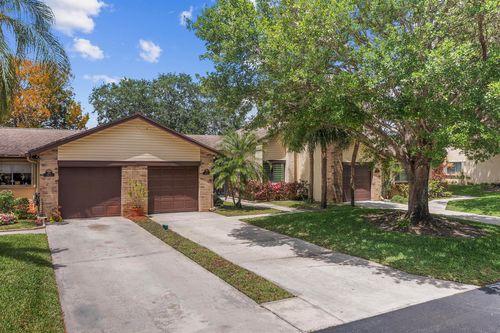 160 Ramblewood Cir, Royal Palm Beach, FL, 33411-2976 | Card Image