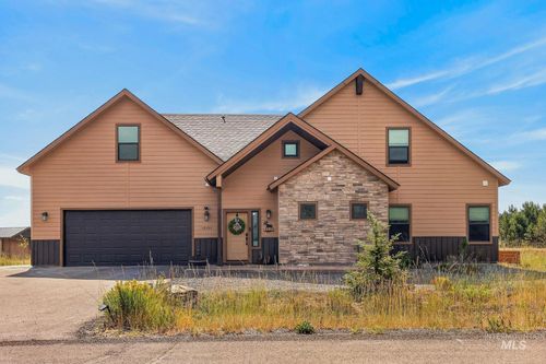 13102 Hawks Bay Rd, Donnelly, ID, 83615-5503 | Card Image