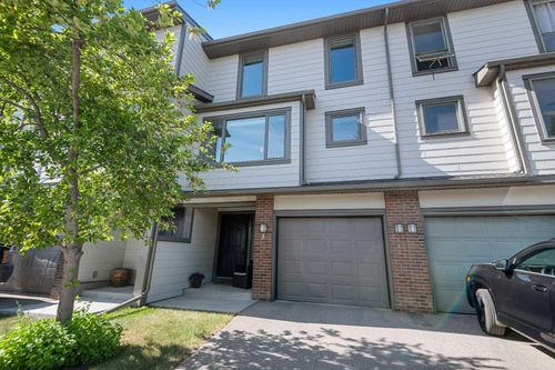 3-185 Woodridge Drive Sw, Calgary, AB, T2W3X7 | Card Image
