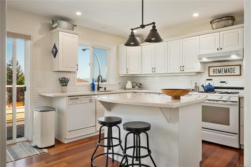 5351 Highridge Pl, Nanaimo, BC, V9T5Z8 | Card Image