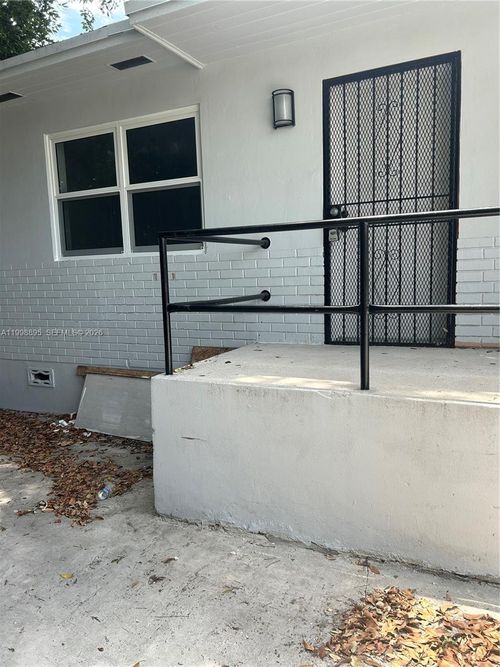 2-13425 Nw 31st Ave, Opa-Locka, FL, 33054-4815 | Card Image