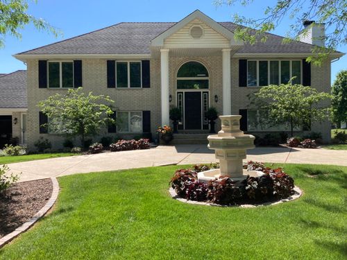 9280 Monix Dr, Saint John, IN, 46373-9302 | Card Image