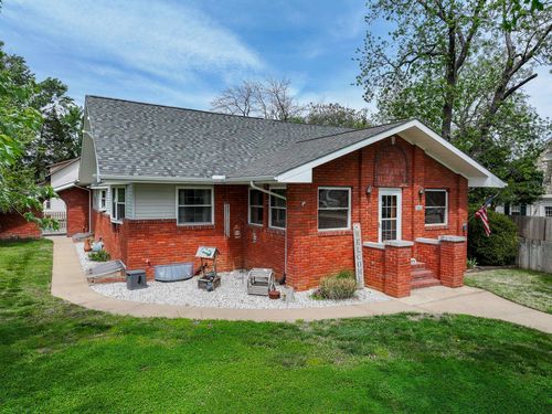 830 W Central Ave, El Dorado, KS, 67042 | Card Image