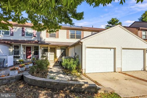 53 Southgate Dr, MOUNT LAUREL, NJ, 08054-2933 | Card Image