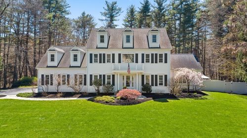 7 Daniel Shays Rd, Hopkinton, MA, 01748-3100 | Card Image