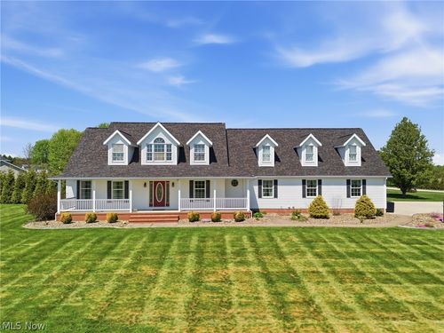 11011 Immel Ave Ne, Hartville, OH, 44632-9728 | Card Image