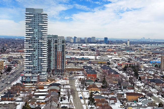 2203 - 15 Lynch St, Condo with 2 bedrooms, 2 bathrooms and null parking in Brampton ON | Image 16