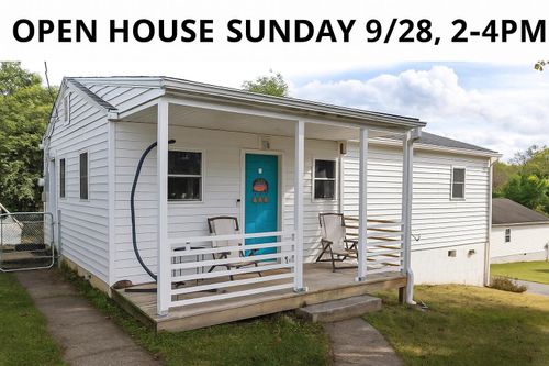 331 Thompson St, Staunton, VA, 24401-3931 | Card Image