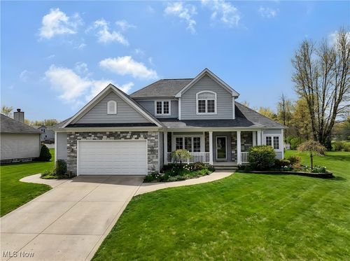 116 Huntington Woods Dr, Madison, OH, 44057-3292 | Card Image