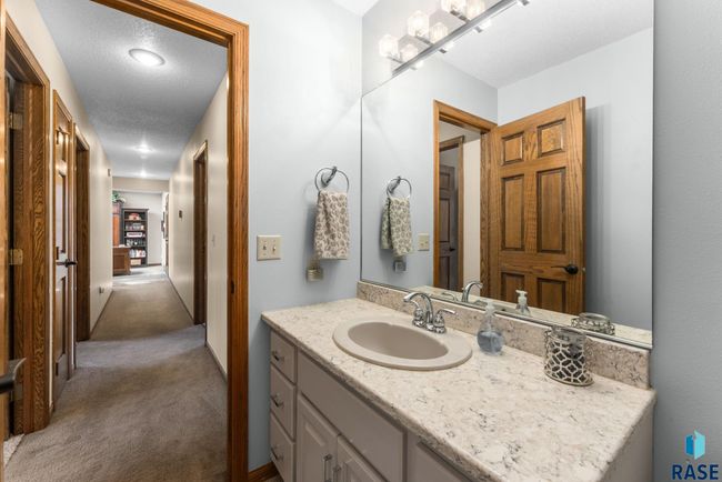 904 W Chicory Ln, House other with 5 bedrooms, 5 bathrooms and null parking in Sioux Falls SD | Image 52