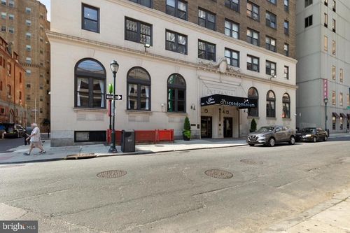 apt-421-1324 Locust St, PHILADELPHIA, PA, 19107-5644 | Card Image