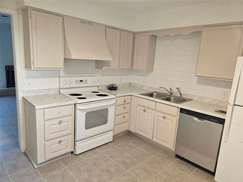 710 S 23rd St, Rogers, AR, 72758-4077 | Card Image