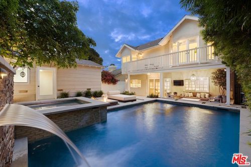 14640 Tustin St, Sherman Oaks, CA, 91403-4104 | Card Image