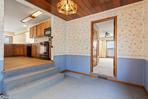 306 E Lake St, Ventura, IA, 50482-5012 | Card Image