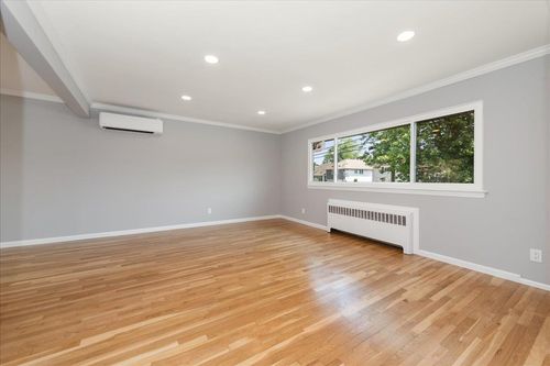 168 Concord Ave, Oceanside, NY, 11572-5419 | Card Image