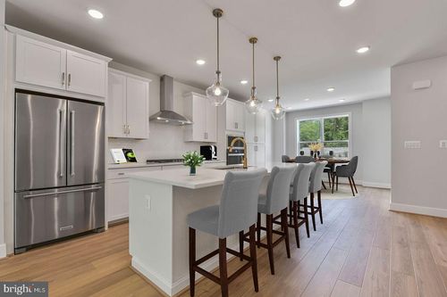 1609 Fellowship Sq, RESTON, VA, 20190-4236 | Card Image