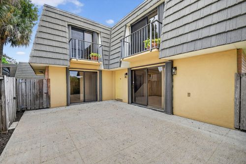 4210 42nd Way, West Palm Beach, FL, 33407-6832 | Card Image