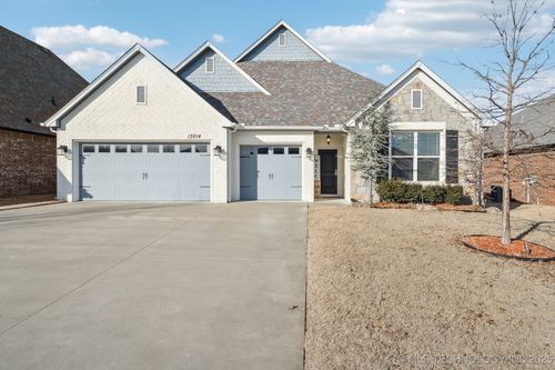 13014 Ash Ave, Jenks, OK, 74037-5091 | Card Image