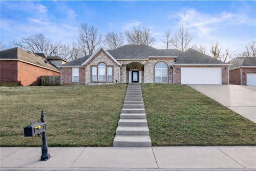 507 E Andrew Ave, Springdale, AR, 72764-9331 | Card Image