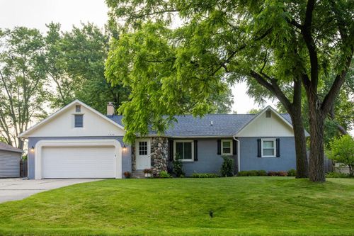 1930 Sherwood Dr, Grand Rapids, MI, 49506-5042 | Card Image