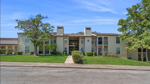 apt-1304-8702 Village Dr, San Antonio, TX, 78217-5408 | Card Image