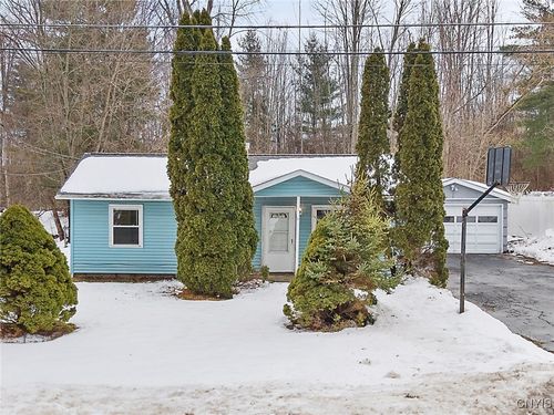 113 Baker Blvd, Syracuse, NY, 13209-1901 | Card Image