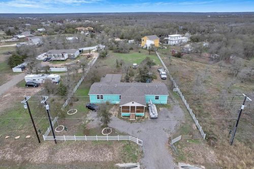 354 Oak Arbor Trl, Del Valle, TX, 78617-2083 | Card Image