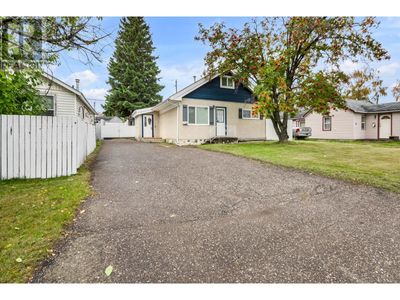 447 Ewert St, House other with 3 bedrooms, 1 bathrooms and null parking in Prince George BC | Image 2