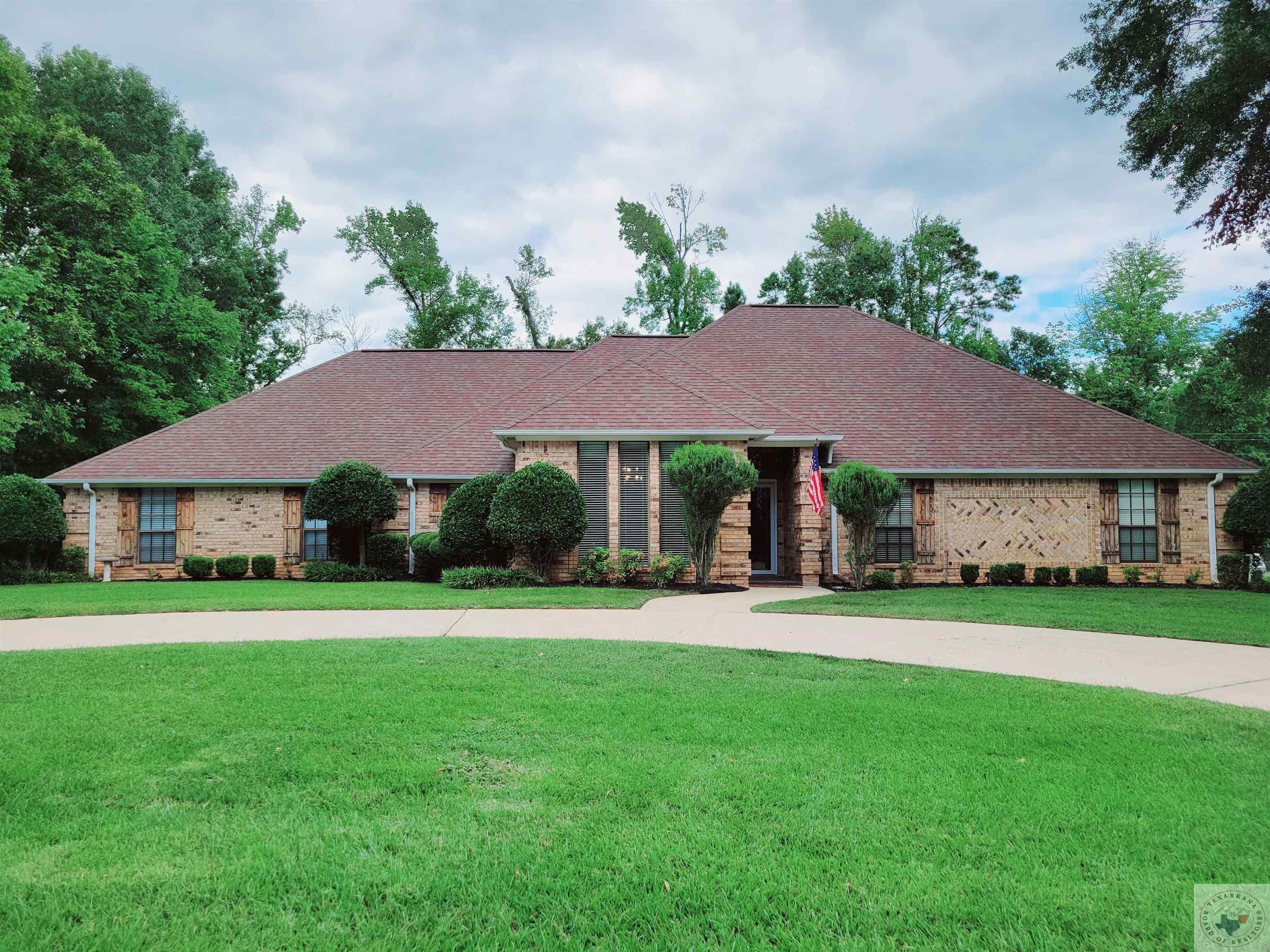 Hickory Oak Ln, Texarkana, TX 75501
