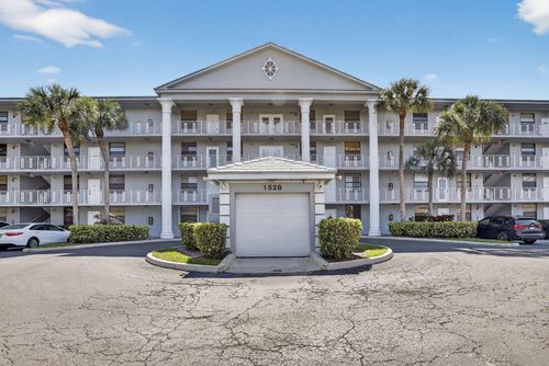 202-1528 Whitehall Drive, Davie, FL, 33324 | Card Image