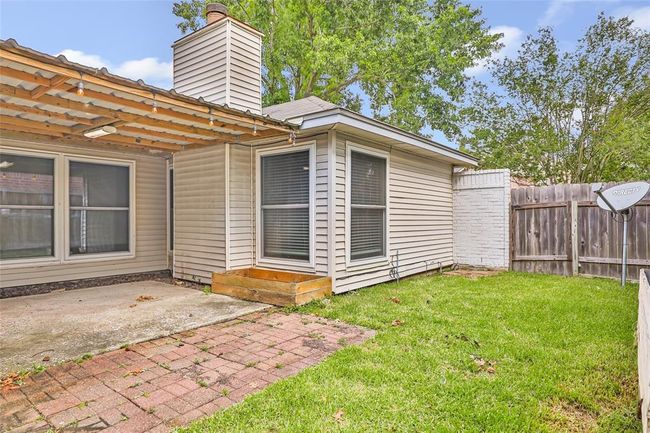 View of back side of the home. | Image 25