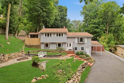 239 Canterbury Rd, White Plains, NY, 10607-1028 | Card Image