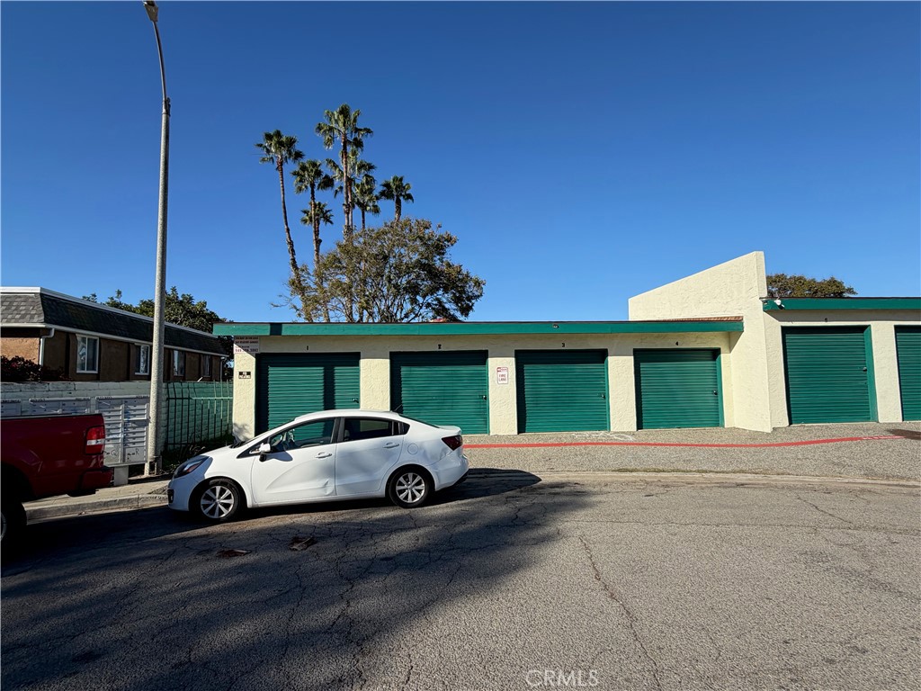 Commercial Sale in Vista 4