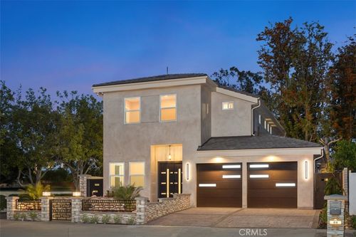 64 Mann St, Irvine, CA, 92612-2127 | Card Image