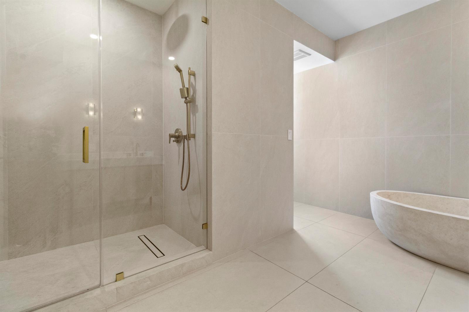 Residential in Hallandale Beach 4