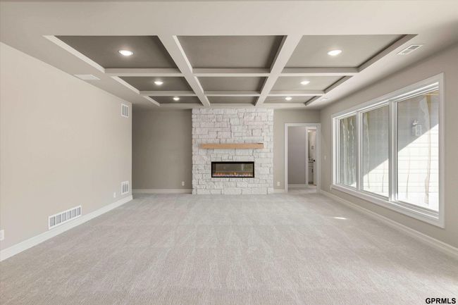21859 B St, House other with 6 bedrooms, 4 bathrooms and 4 parking in Elkhorn NE | Image 31