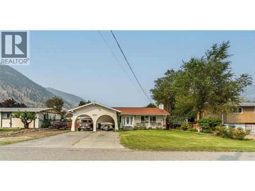 520 3rd Ave, Keremeos, BC, V0X1N2 | Card Image