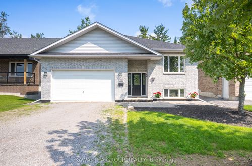 45 Birch Cres, Bobcaygeon, ON, K0M1A0 | Card Image