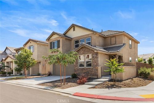 1820 Julie Dr, Riverside, CA, 92501-4338 | Card Image