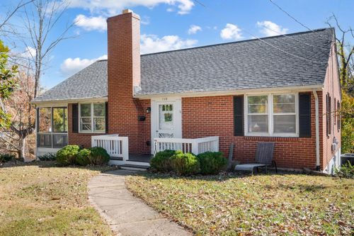 710 Riverside Dr, Lynchburg, VA, 24503-1327 | Card Image