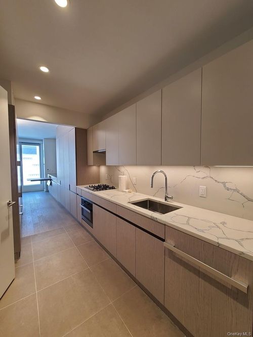 apt-5b-133 39th Ave, Flushing, NY, 11354-4657 | Card Image